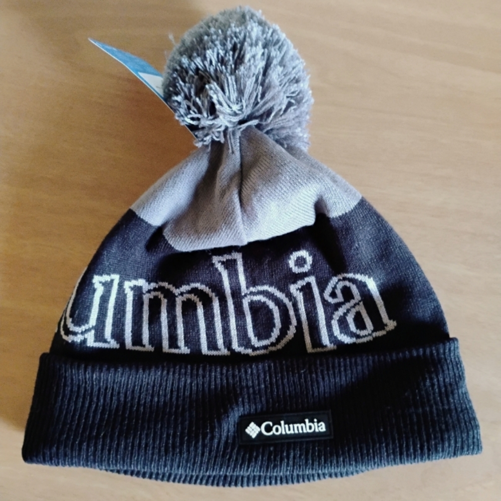 Columbia Cuffed Pom Beanie